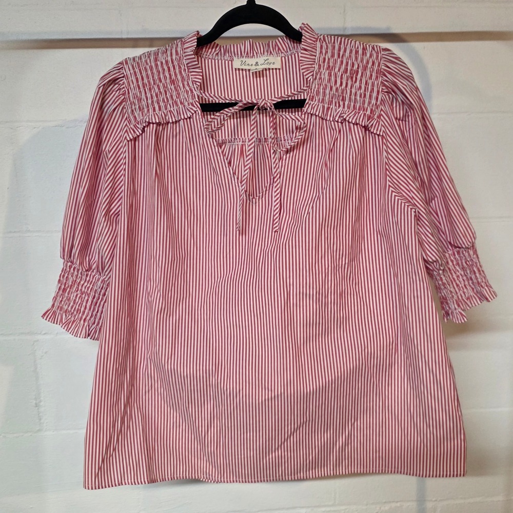 Vine & Love Red White Stripe Smocked Tie Neck‎ Puff Sleeve Top Lightweight Crisp